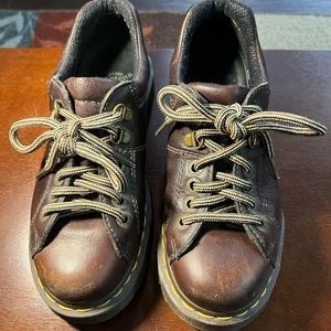 Women’s Size 7 Dr Marten’s